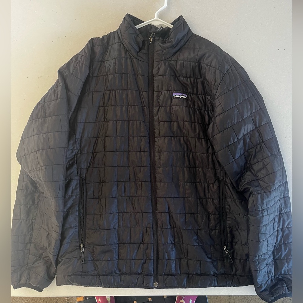 Patagonia Men's Black Puffer Jacket